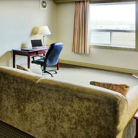 Nova Inn Peace River エクステリア 写真
