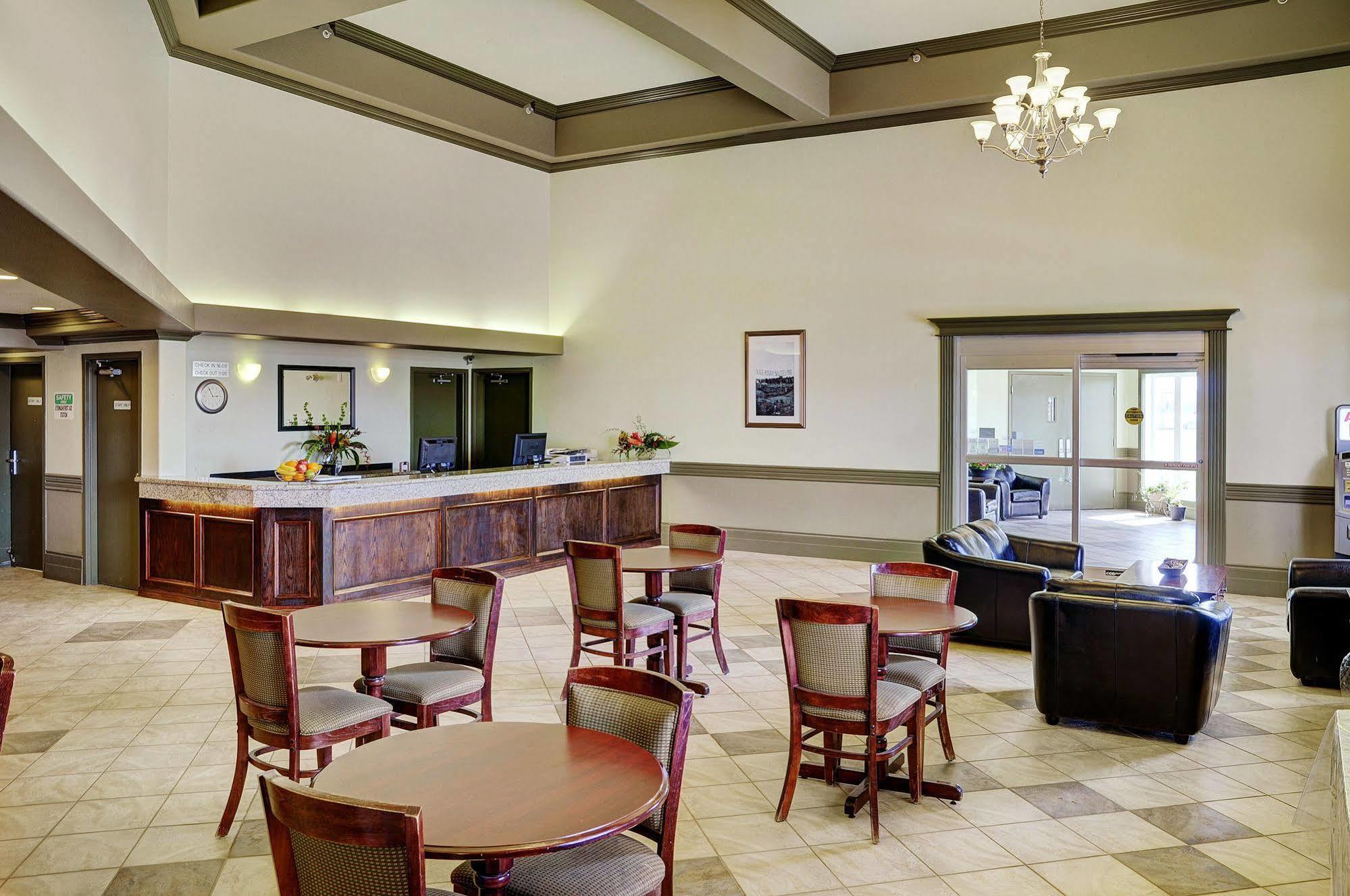 Nova Inn Peace River エクステリア 写真